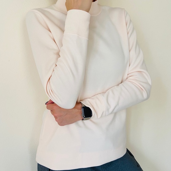 NEW Nike Dri-fit UV top sweatshirt - Picture 3 of 7